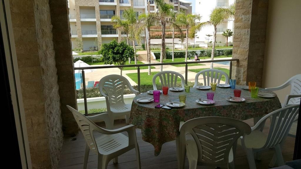 Plage Des Nations Apartment Sidi Bouqnadel Cameră foto