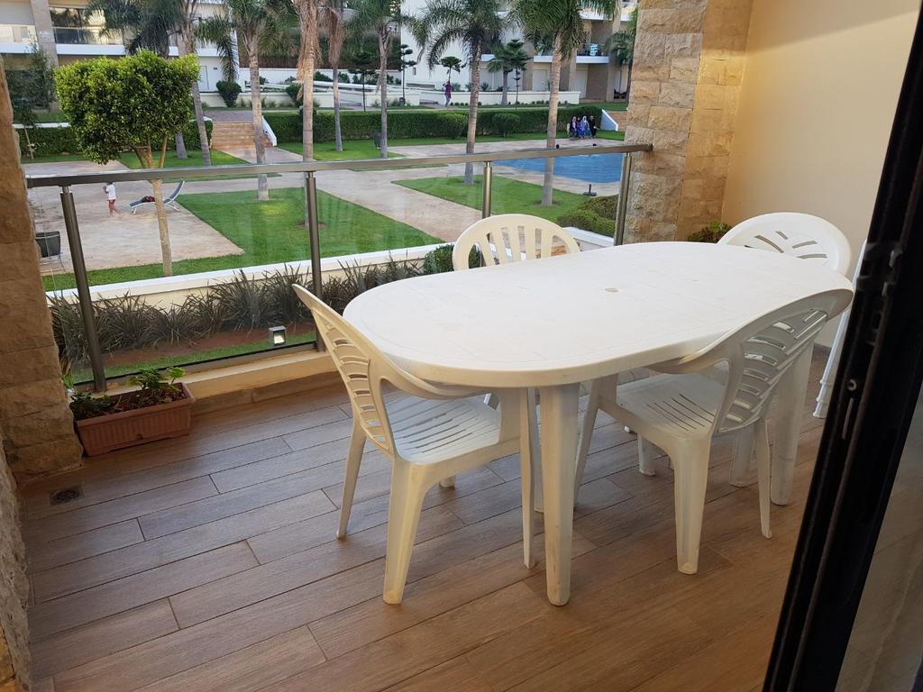 Plage Des Nations Apartment Sidi Bouqnadel Exterior foto